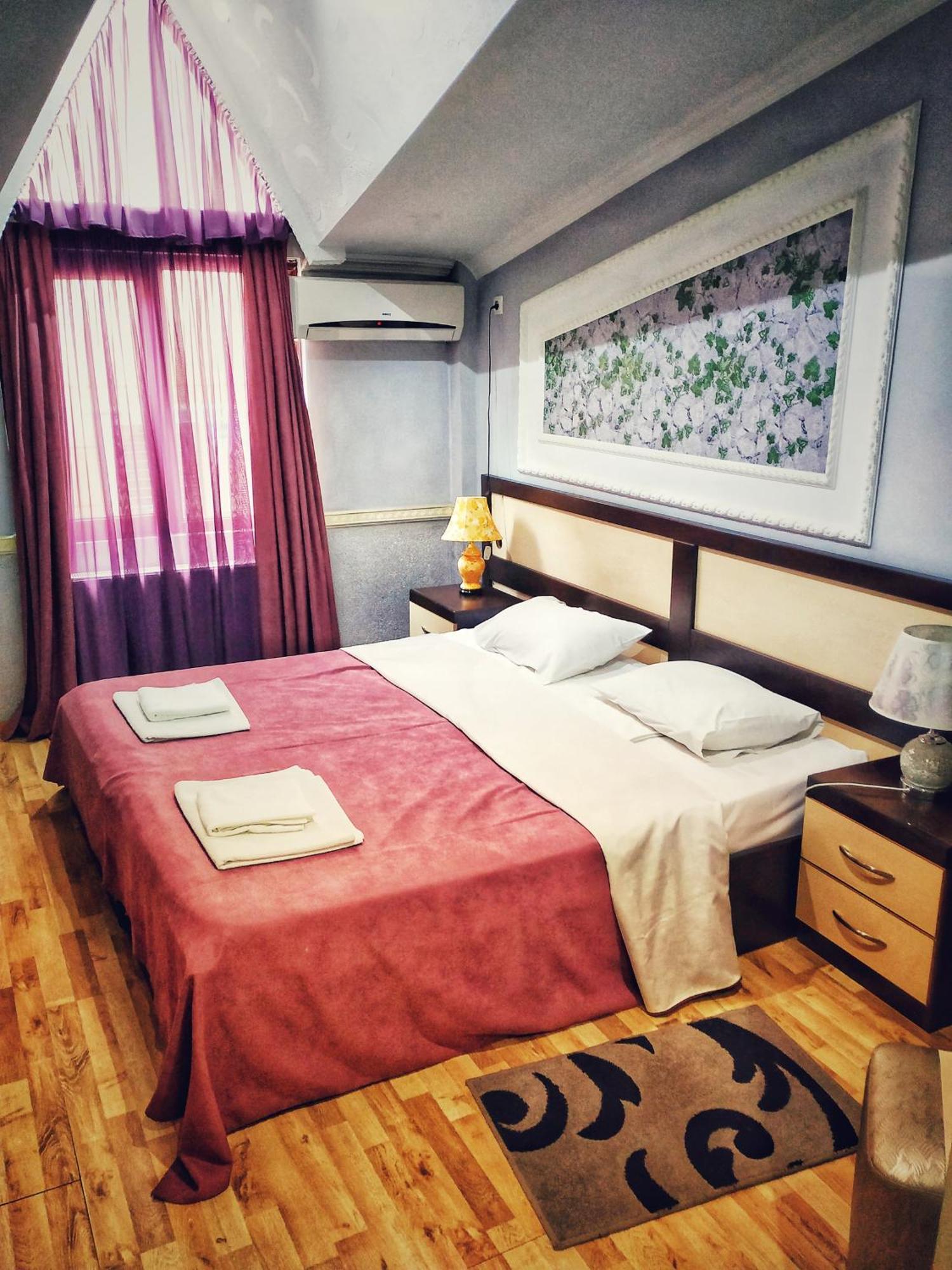 B&B Europa Hotel クタイシ エクステリア 写真