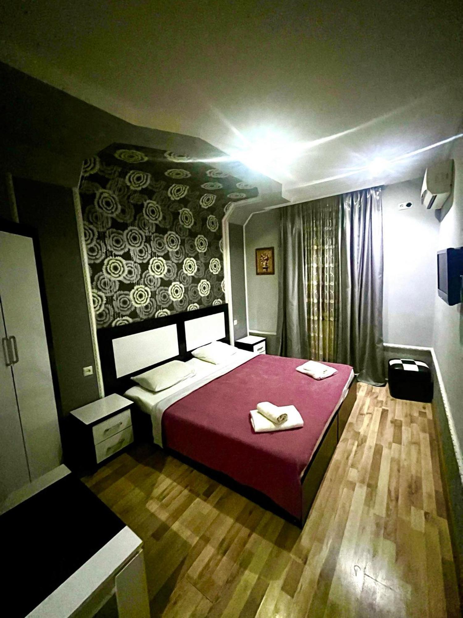 B&B Europa Hotel クタイシ エクステリア 写真